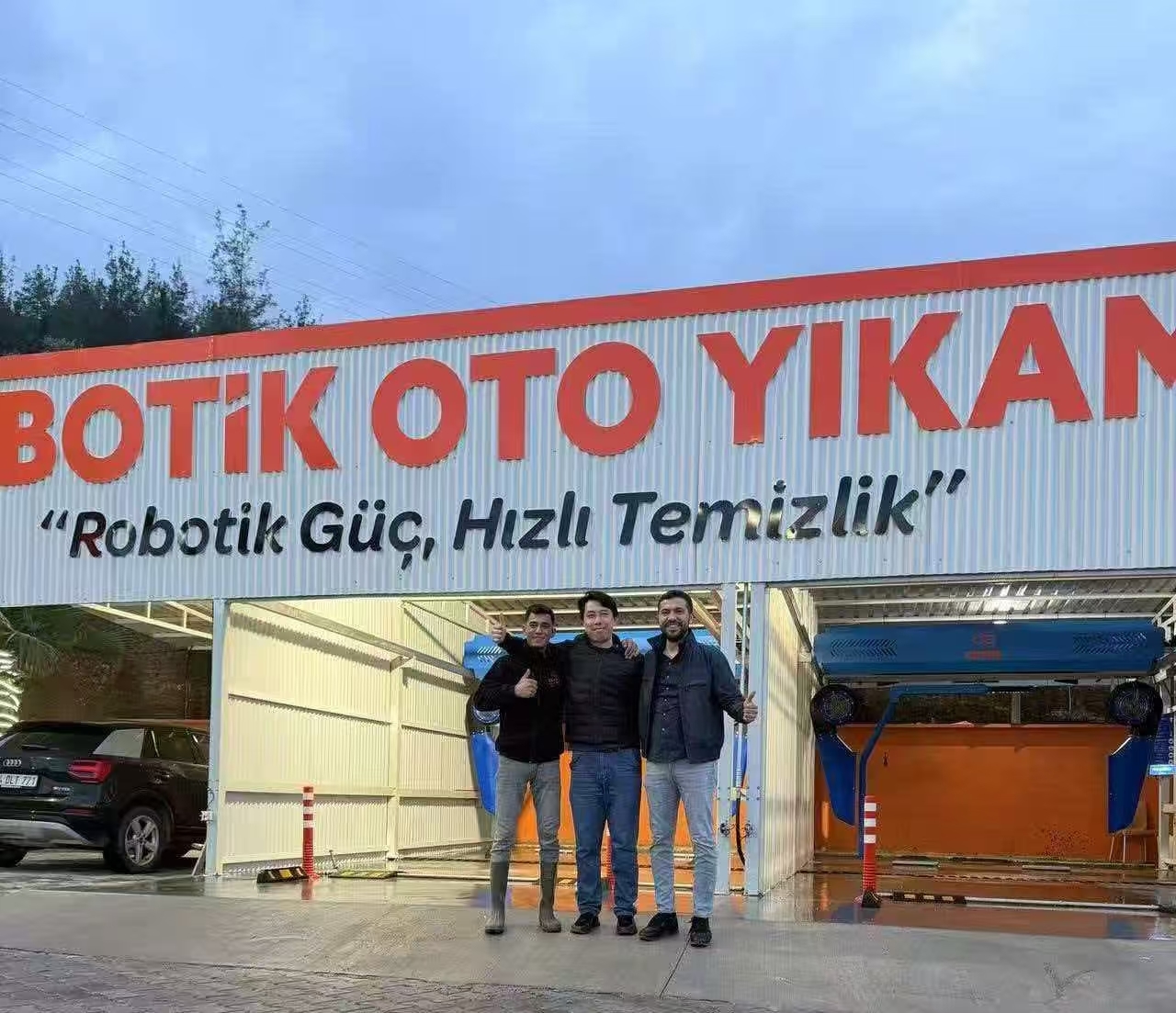 Latest company case about Turkish Car Wash Center Upgrades with S6 Touchless Automatic Car Wash Machine
